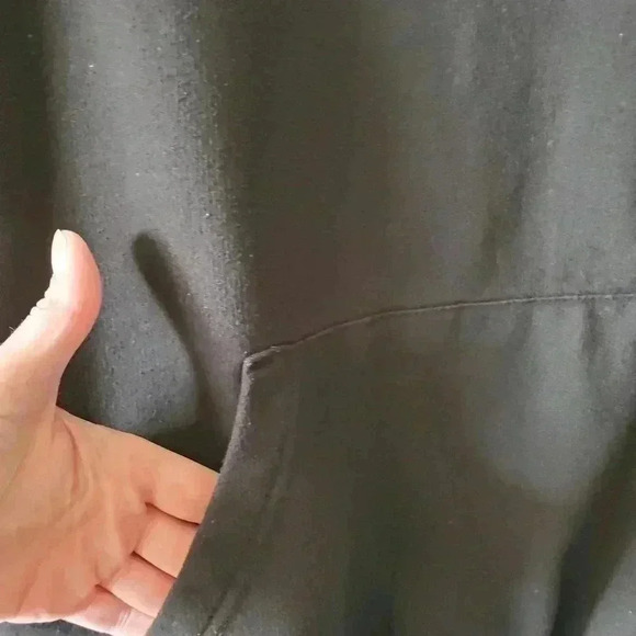 DOGS LIMITED Rappers with puppies hoodie. Men's size  large - Picture 5 of 6